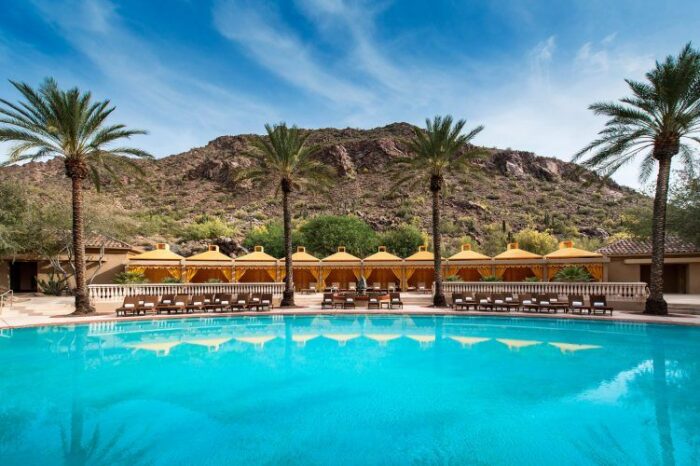 Canyon Suites at The Phoenician, A Partner Hotel of The Luxury Travel Agency