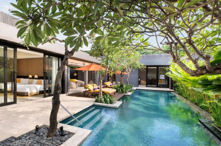 Private luxury villa surrounded by nature for a retirement getaway with family and friends
