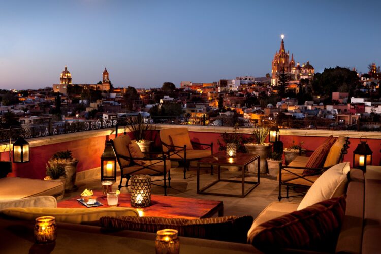 Rosewood hotel deals – exterior view of luxury hotel at sunset
