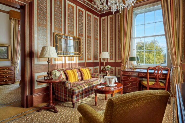 The Lanesborough London suite with classic Regency décor and elegant sitting area